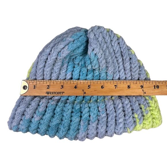Beautiful Incredibly Soft Handmade Winter Hat Toque in Shades of Blue and Yellow - Picture 9 of 10